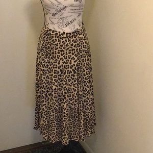 Like New Animal Print 27.5 Skirt Size Small
